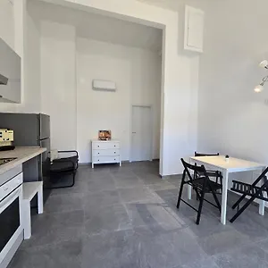 la-ca-pezzana-affittaly-apartments.emilia-romagnahotels.net/