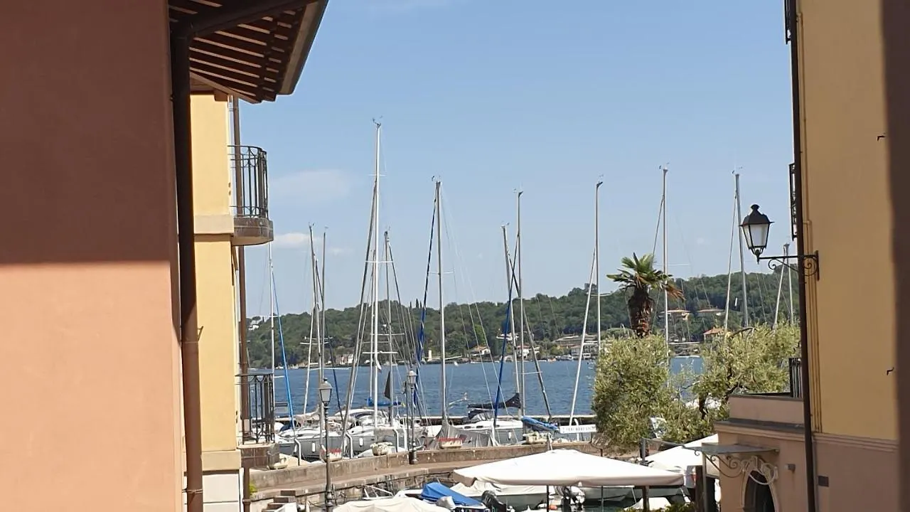 Acquadolce Villa Salo 0*,